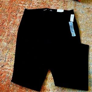 NWT Old Navy Black Pixie Trouser Pants